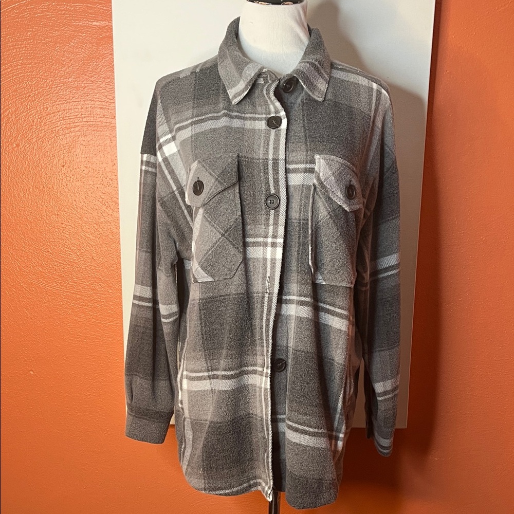 Zenana Outfitters Gray Plaid fleece flannel